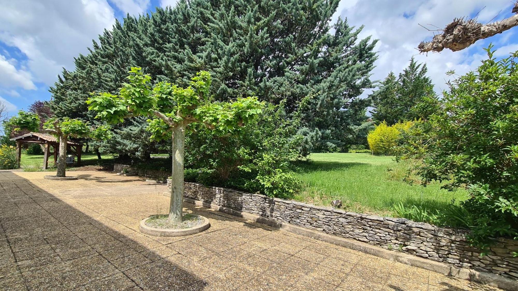 فندق Angeprovence Saint-Étienne-les-Orgues المظهر الخارجي الصورة