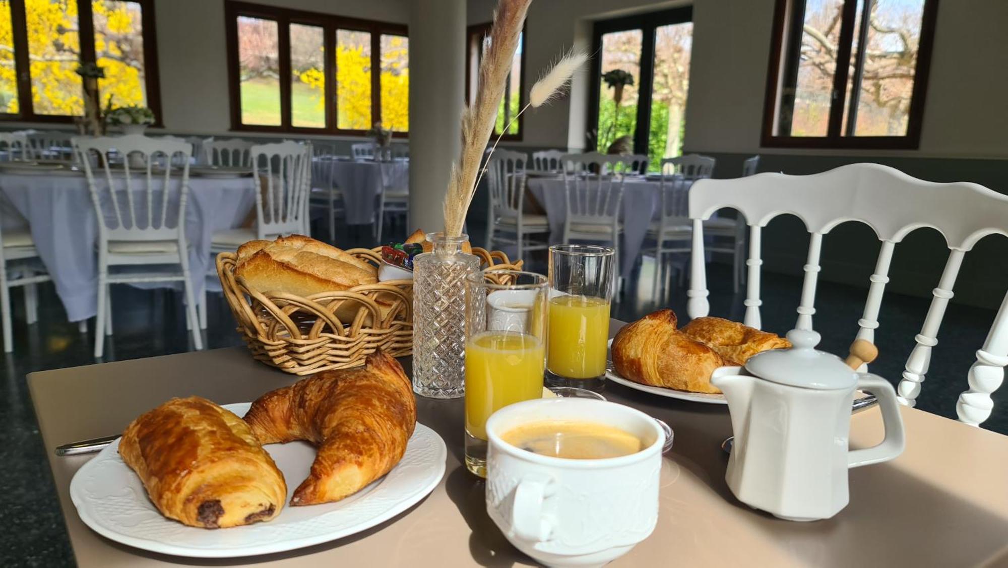 فندق Angeprovence Saint-Étienne-les-Orgues المظهر الخارجي الصورة